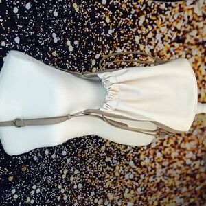 👜 Universal Thread Cream Cinch Crossbody Bag